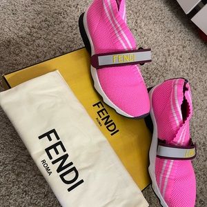 Fendi sneakers size 37